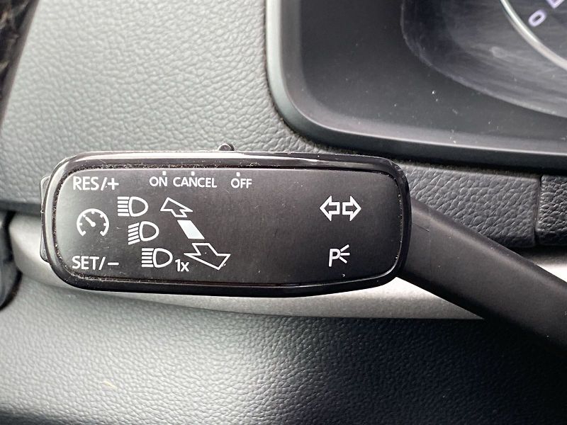 Škoda Karoq (2019) 2.0 TDI 4x4 Ambition Plus - fotka 18 z 31