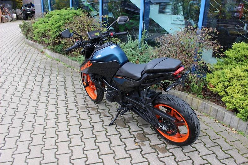 KTM 125 Duke (2024) 125 2025/24 - fotka 10 z 12