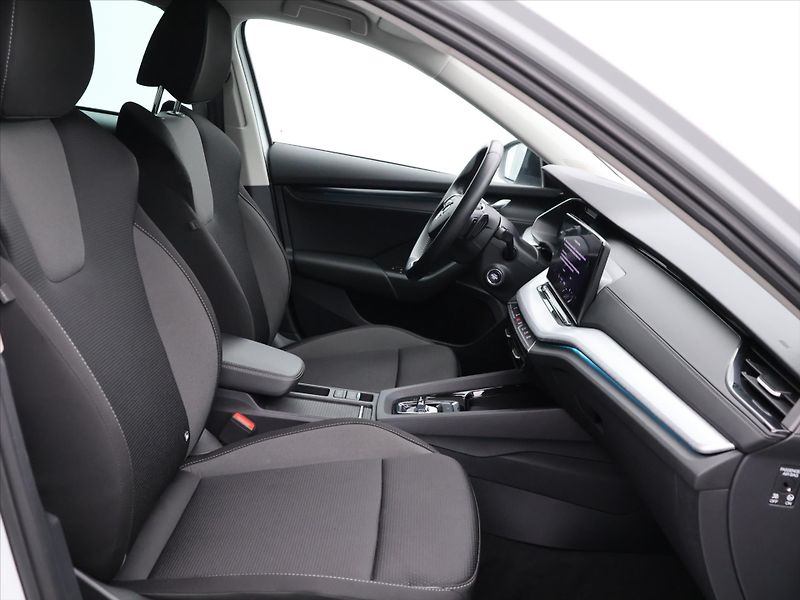 Škoda Octavia 2.0 TDI 110kW DSG Matrix DPH - fotka 12 z 38