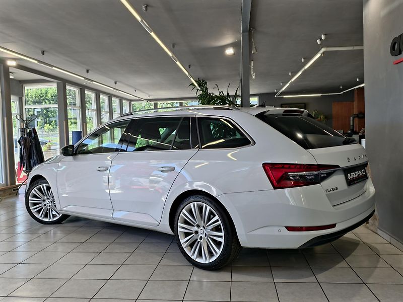 Škoda Superb 2.0 TDi DSG STYLE, ACC, KAMERA - fotka 5 z 25