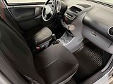 Toyota Aygo (2011) 1.0i, ČR, AC - náhled 12
