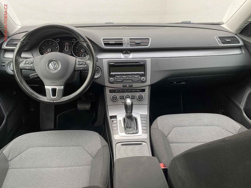 Volkswagen Passat (2013) 1.4 TSi, Comfortline, DSG - fotka 8 z 17