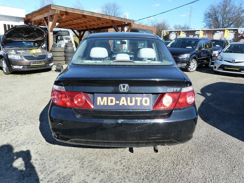 Honda City 1.3 I - fotka 7 z 17