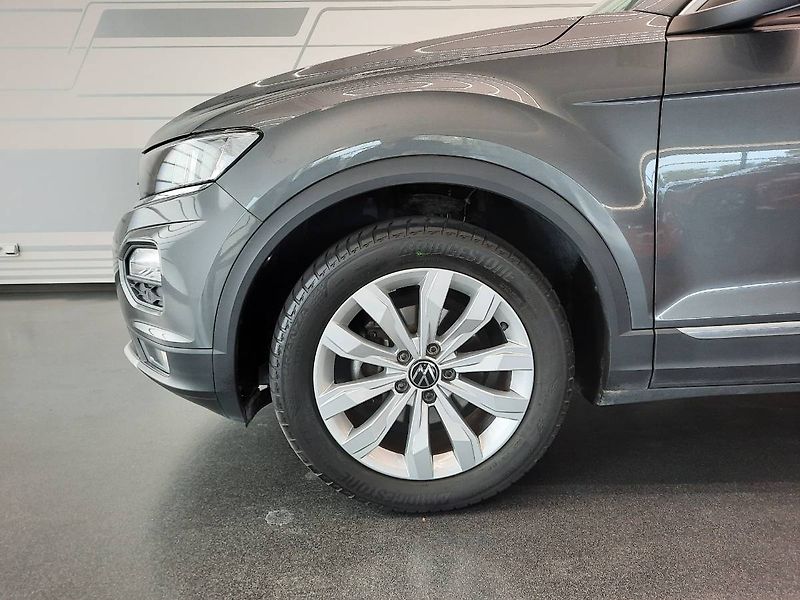 Volkswagen T-Roc (2022) Sport 1.5 TSI (110kW/150k) - fotka 17 z 21
