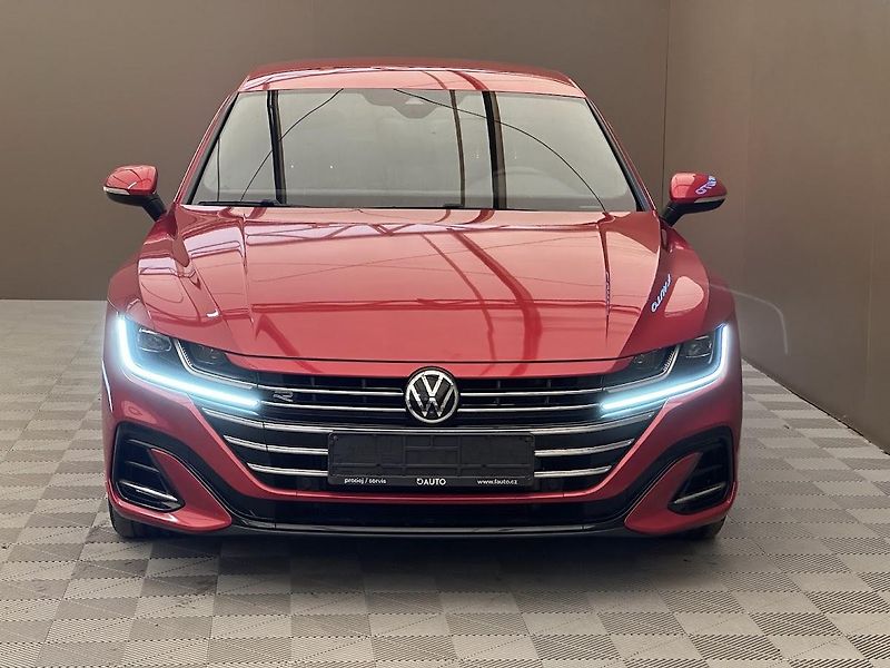 Volkswagen Arteon (2021) R-LINE 2.0 TDi SCR DSG 110 kW. - fotka 3 z 29