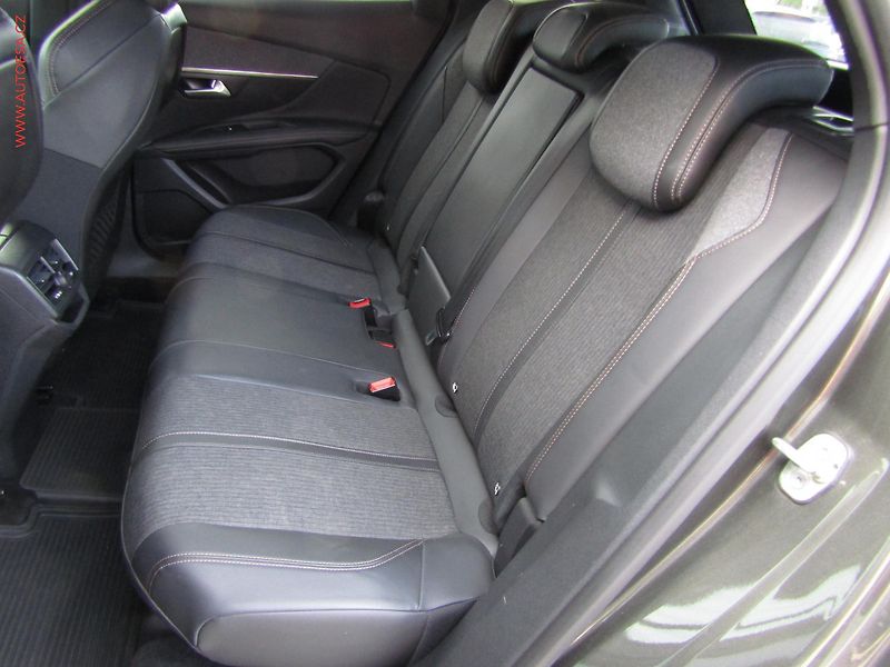 Peugeot 3008 (2017) 2.0 HDi, ČR, GT Line, navi - fotka 10 z 22