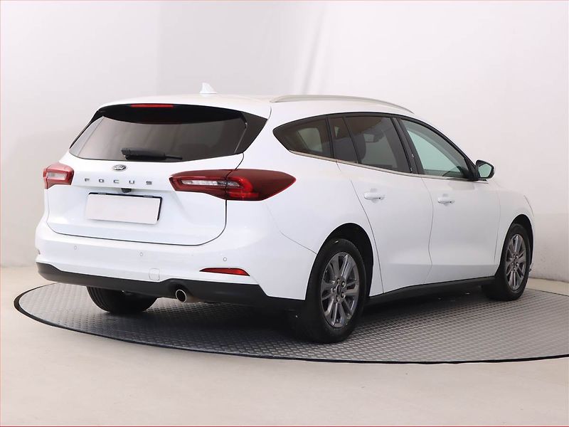Ford Focus (2023) 1.5 EcoBlue - fotka 5 z 24