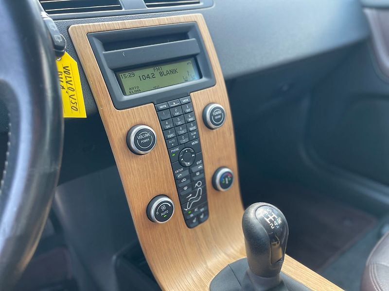 Volvo V50 1.6D 80kW*KŮŽE*VÝHŘEV*HANDSFRE - fotka 28 z 30
