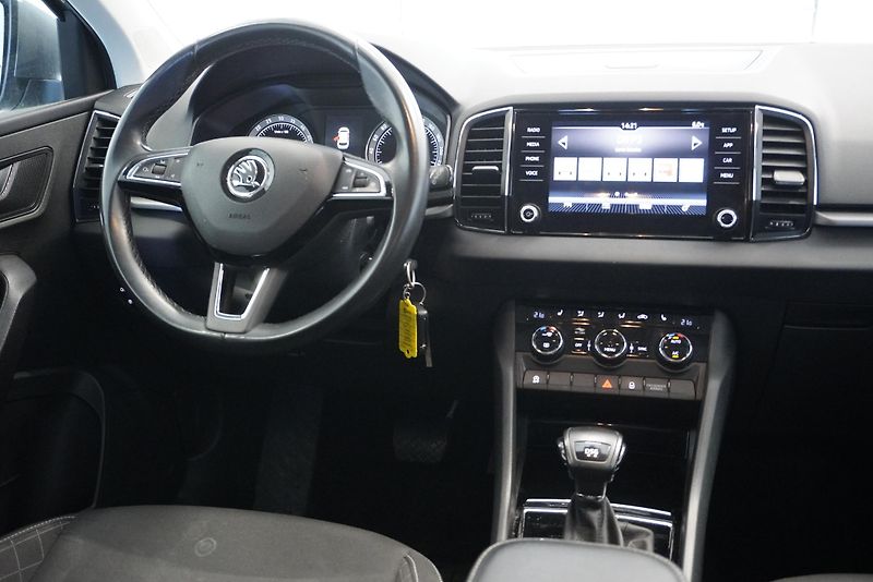 Škoda Karoq 1.6 TDi DSG 7 - fotka 21 z 28