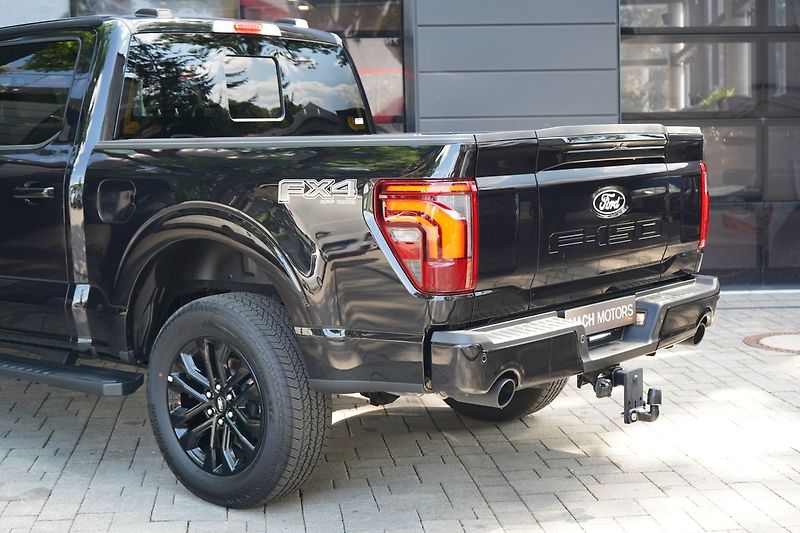 Ford F-150 (2026) Lariat 5,0 298 kW - fotka 11 z 56
