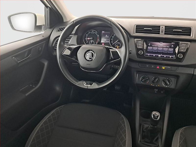 Škoda Fabia (2022) Ambition 1.0 TSI, ČR,1.maj - fotka 7 z 16