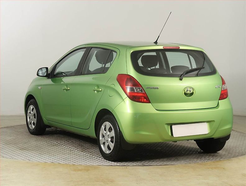 Hyundai i20 (2009) 1.2 - fotka 4 z 14