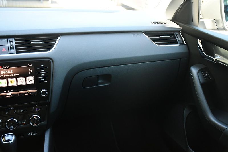 Škoda Octavia 1.4G-TEC LED DSG NAVI PDC - fotka 8 z 35