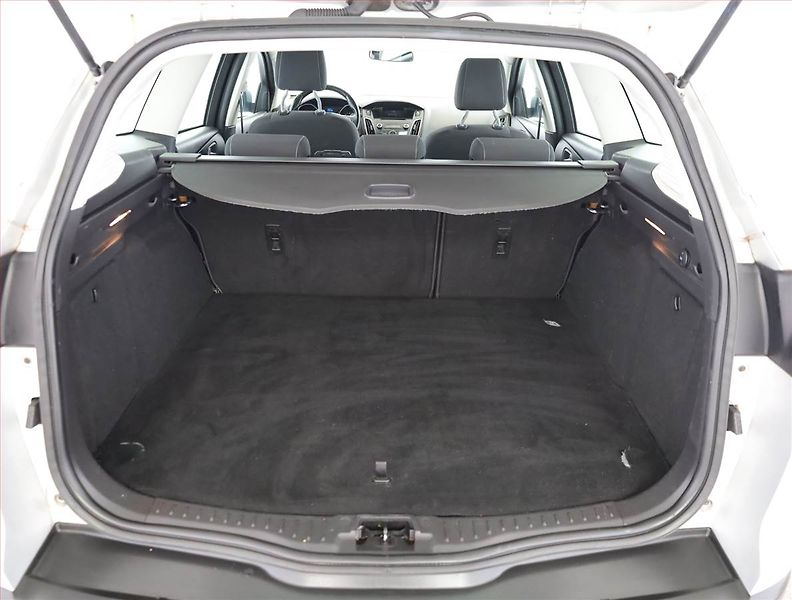 Ford Focus (2015) Trend Sport 1.0 EcoBoost - fotka 15 z 15
