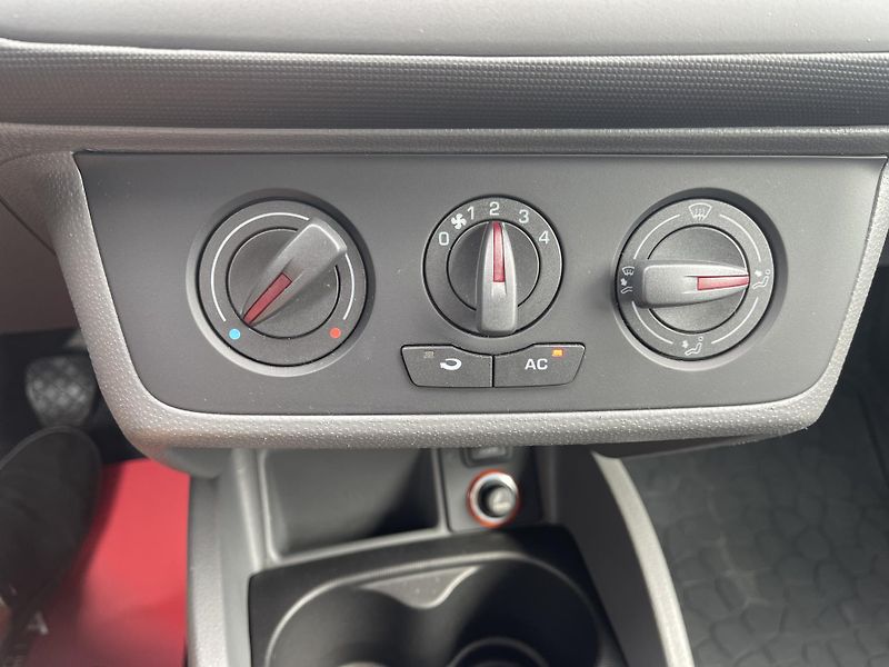 Seat Ibiza 1.2 TDi NEHAVAR-jen 65 000 km! - fotka 34 z 37