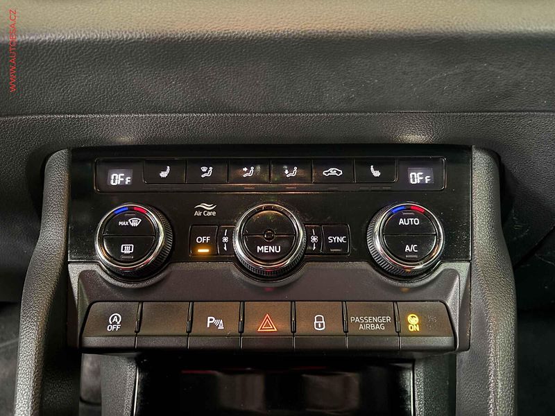 Škoda Karoq (2022) 1.5TSi, ČR, Style, DSG, LED - fotka 15 z 16