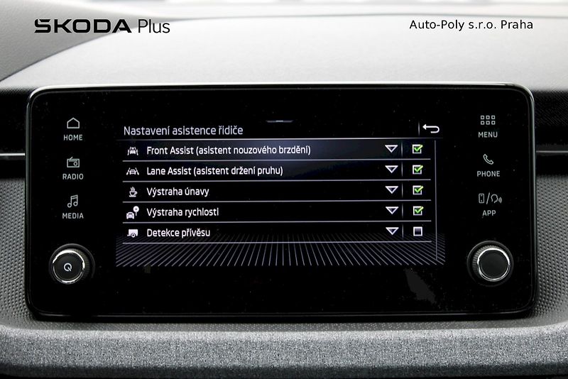Škoda Scala (2025) 1.0 TSI 85 kW Selection - fotka 18 z 25