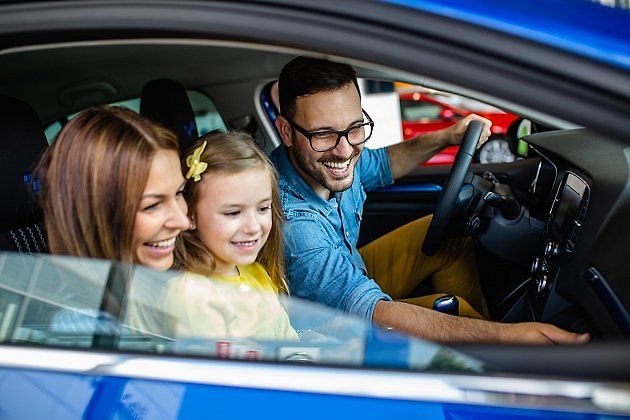 Mnoho Čechů volí nákup vozu v Německu, protože tam seženou často vozy za výhodnější cenu než u nás., zdroj: Ilustrační foto: Shutterstock