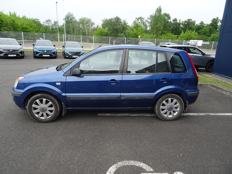 Ford Fusion (2007) 1.4 Trend - fotka 4 z 17