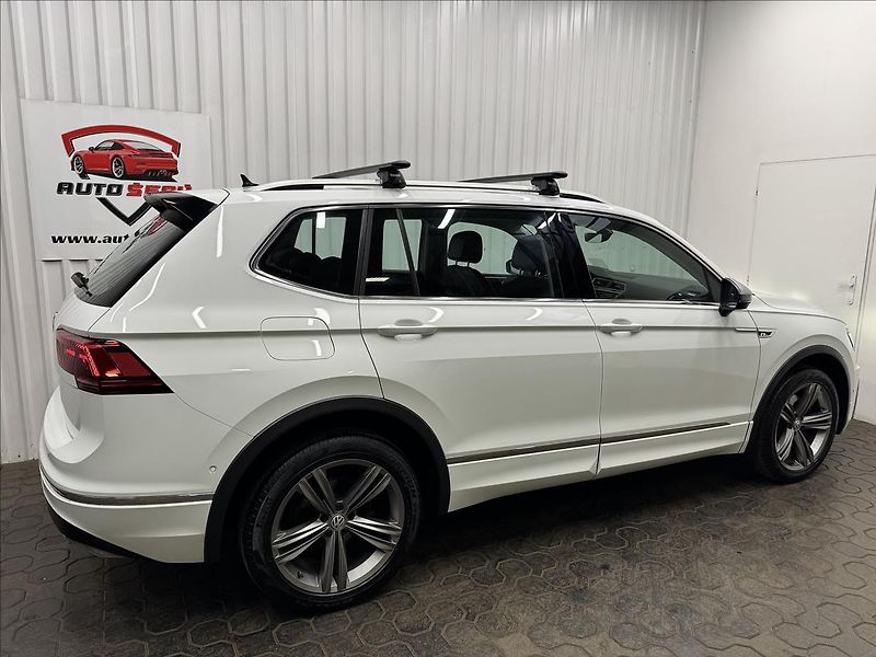 Volkswagen Tiguan Allspace R-LINE 140kW 4M HUD DCC LED - fotka 9 z 52