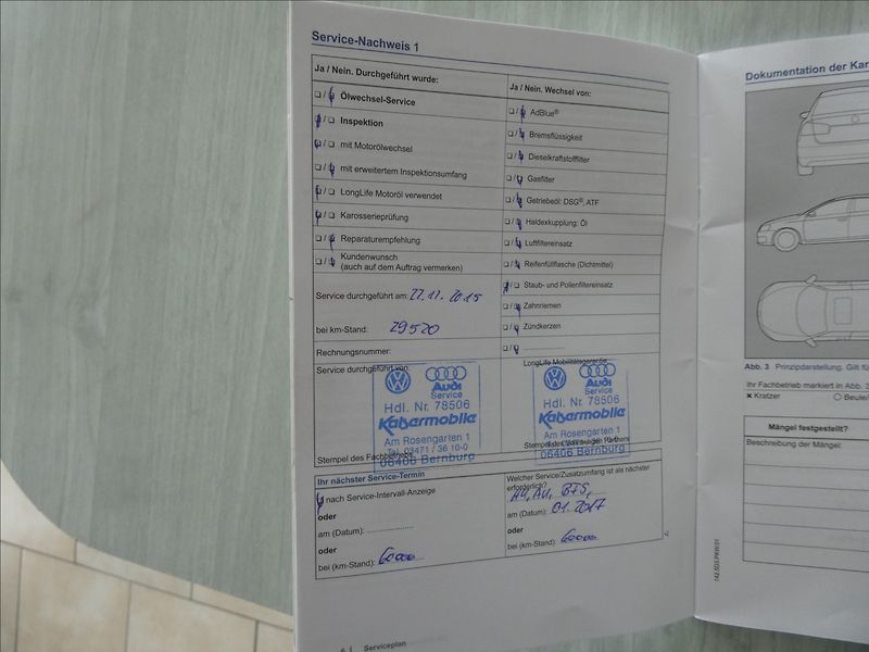 Volkswagen Golf 1,6 TDi 77kW serviska, xenony - fotka 38 z 50