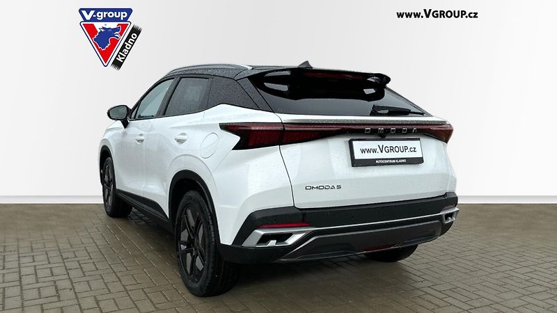 Omoda 5 (2025) 1.6 tGDI 108kW Premium - fotka 3 z 21