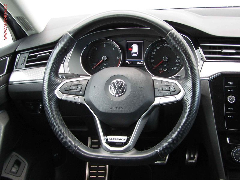 Volkswagen Passat (2020) 2.0 TDi 4x4, ČR, Alltrack - fotka 13 z 21