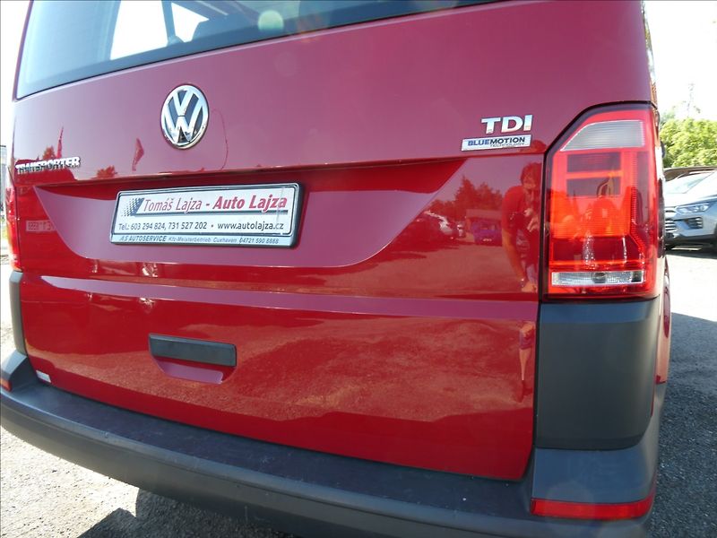 Volkswagen Transporter 2,0 TDi 75kW 9.míst, serviska - fotka 10 z 43