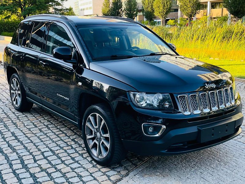 Jeep Compass 2.4i 4x4 AUT KAMERA TAŽNÉ - fotka 8 z 47