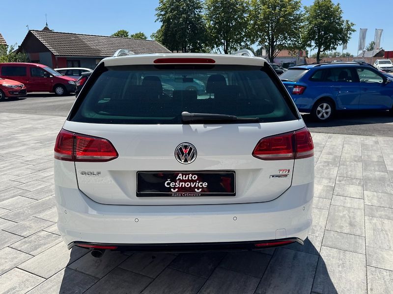 Volkswagen Golf (2016) R-line 1.6TDI 81kW - fotka 6 z 28