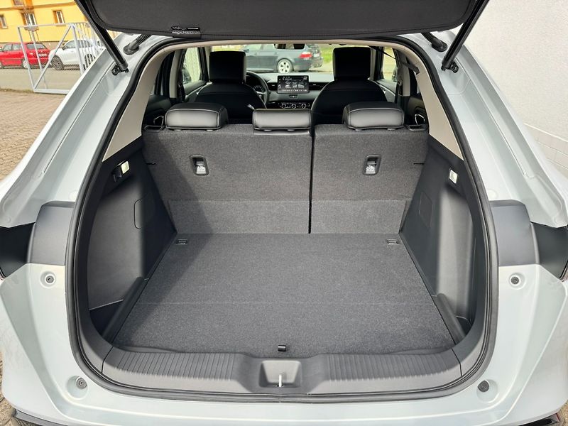 Honda HR-V (2026) 1.5 e:HEV Advance MR27 SKLADEM - fotka 23 z 44