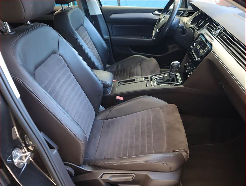 Volkswagen Passat (2016) 2.0 TDI, Automat, Serv.kniha - fotka 9 z 22