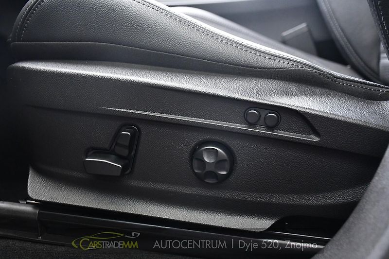 Alfa Romeo Stelvio 2.2 JTDm 154kW  Veloce - fotka 28 z 49