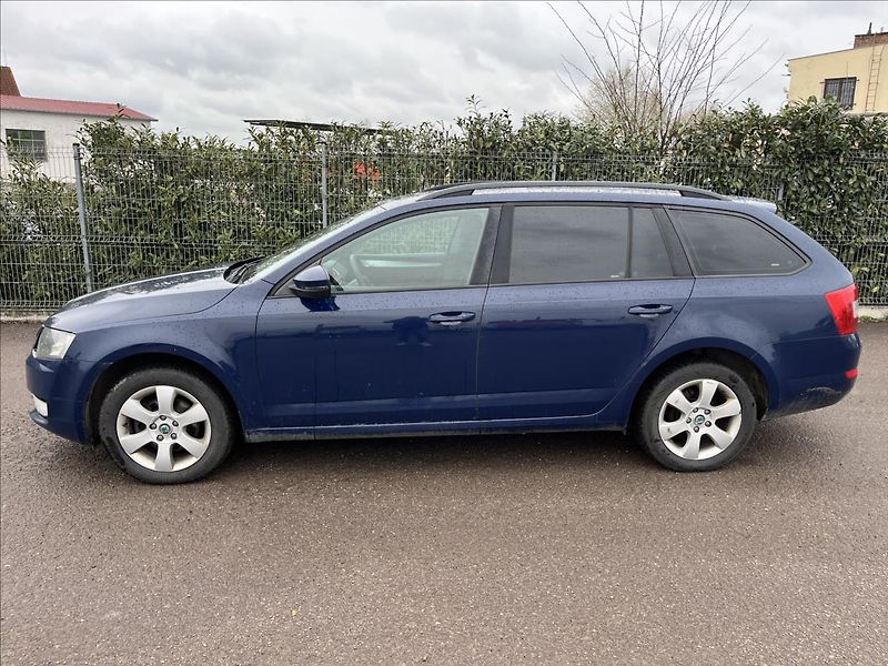 Škoda Octavia 2,0 TDi 110KW KLIMA ROZVODY - fotka 4 z 36