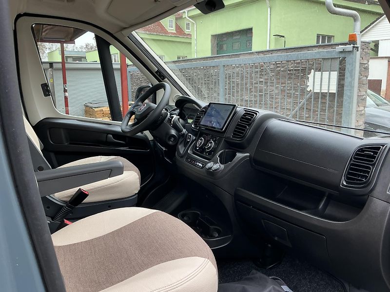 Eura Mobil (2024) 635 HB Aut., nezávislé topení  - fotka 8 z 57