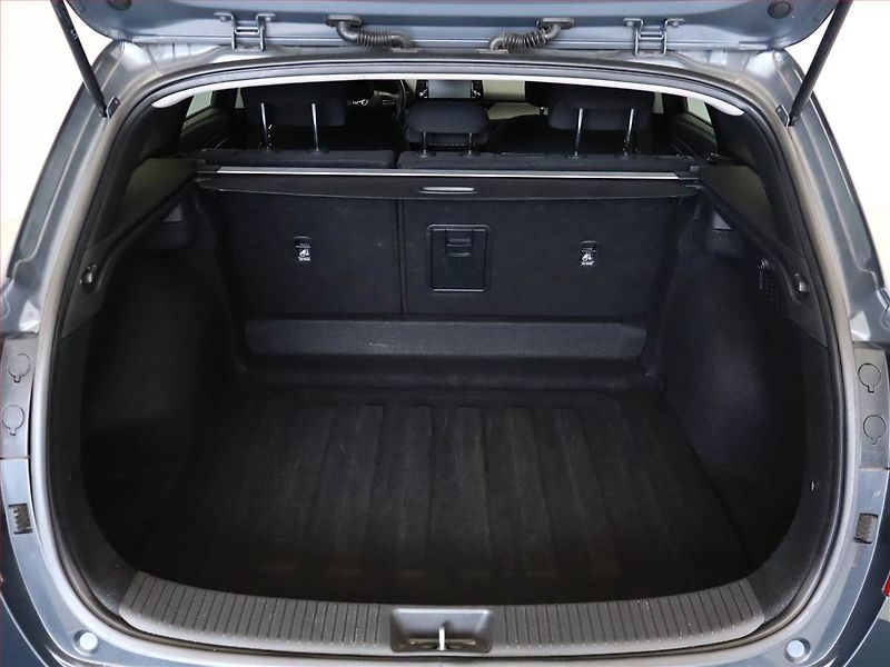 Hyundai i30 (2023) Smart 1.0 T-GDI - fotka 12 z 16