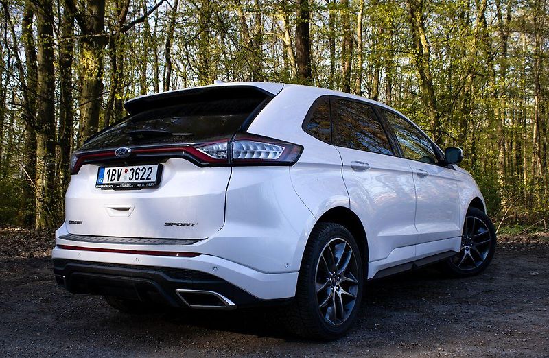 Ford Edge - fotka 5 z 22