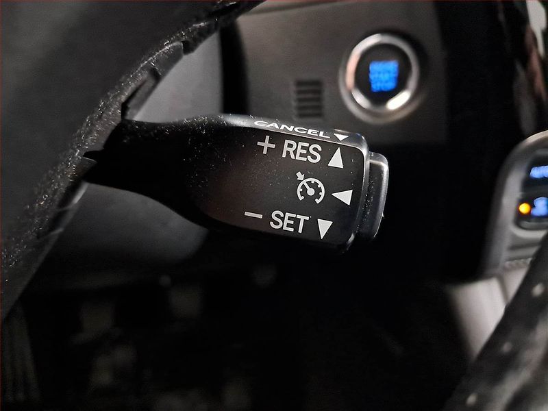 Toyota Corolla (2017) Style 1.6 Valvematic - fotka 18 z 20