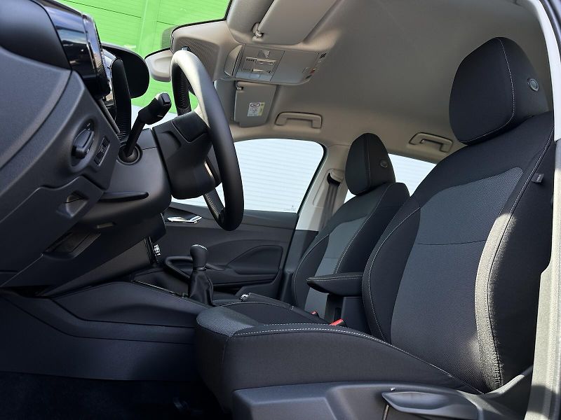 Škoda Fabia 1.0TSi 95PS LED V.Cockpit 2Z.C - fotka 13 z 40