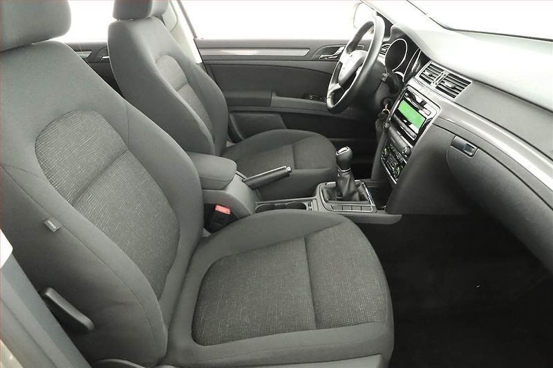 Škoda Superb (2015) 2.0 TDI, Serv.kniha, Bi-Xenony - fotka 7 z 15