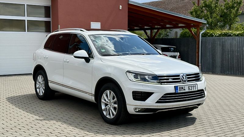 Volkswagen Touareg 3.0TDi*193kW*R-LINE*PERLEŤ - fotka 7 z 35