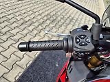Aprilia Tuono V4 1100 RR (2024) E5 - AKČNÍ CENA - náhled 16