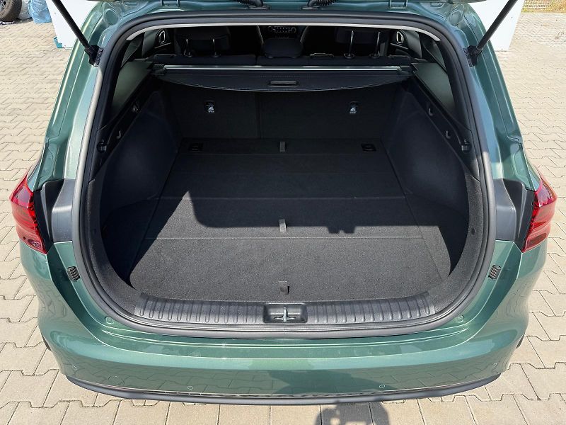 Kia Ceed 1.5 T-GDi 7DCT TOP - fotka 10 z 27