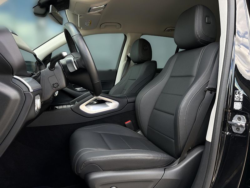 Mercedes-Benz GLE 300 d 4M AMG - fotka 10 z 29