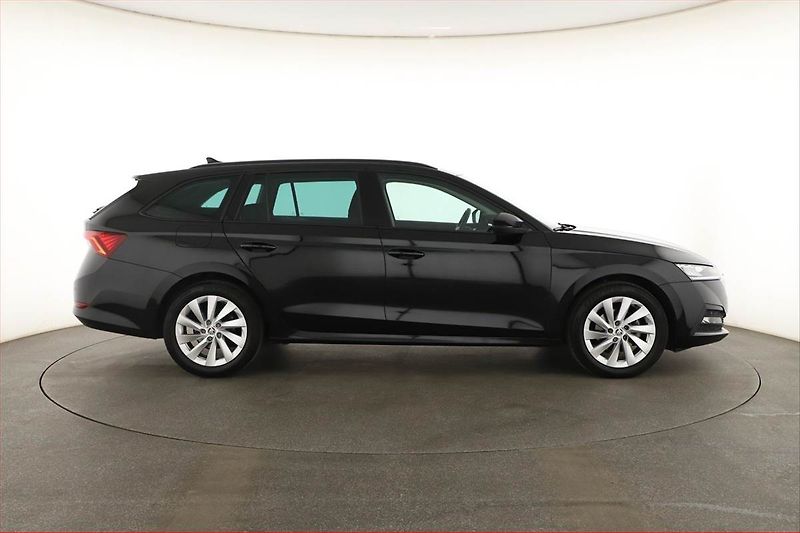 Škoda Octavia (2024) 1.5 TSI - fotka 6 z 18