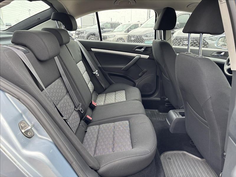 Škoda Octavia 1,9 TDI 77kW Ambiente - fotka 12 z 30
