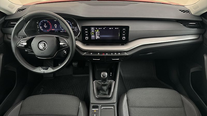 Škoda Octavia 2.0 TDI Ambition - fotka 8 z 24