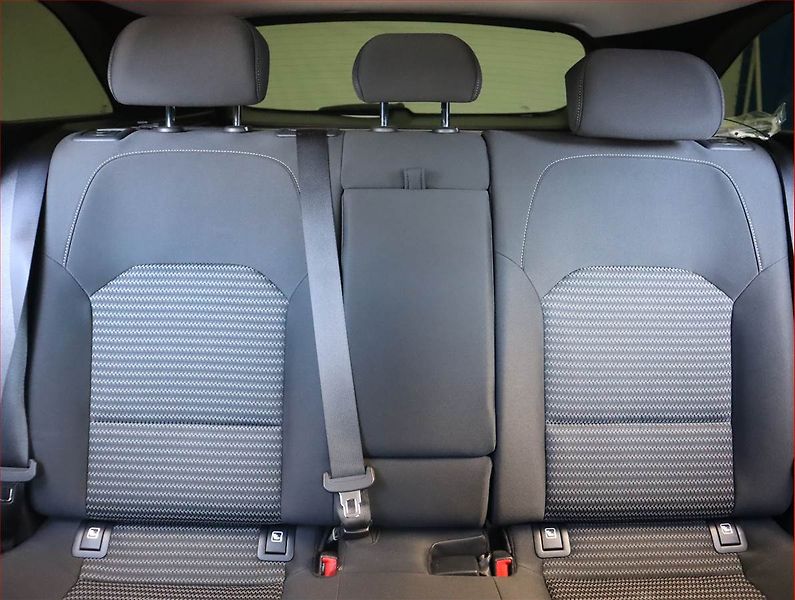 Kia Ceed (2022) 1.6 CRDi MHEV, Serv.kniha - fotka 10 z 18