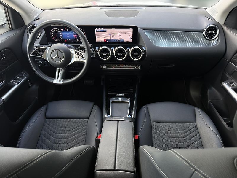 Mercedes-Benz GLA 200 d 4M Progressive Advanced - fotka 12 z 27