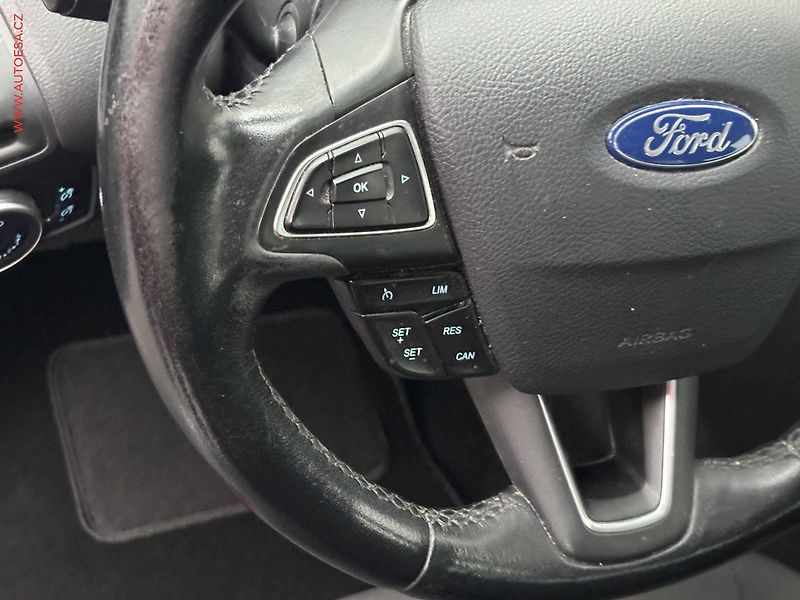 Ford Focus (2016) 1.5 TDCi, ČR, AC, tempo - fotka 13 z 15
